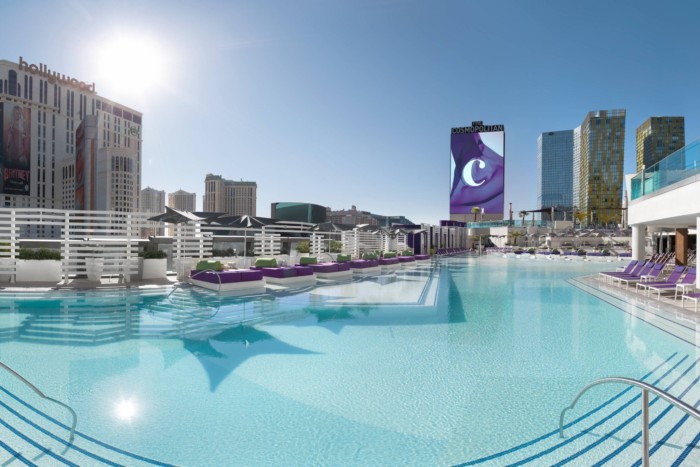 Boulevard Pool | Suites at The Cosmopolitan of Las Vegas