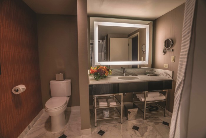 Grand King Bathroom | Suites at MGM Grand Hotel & Casino