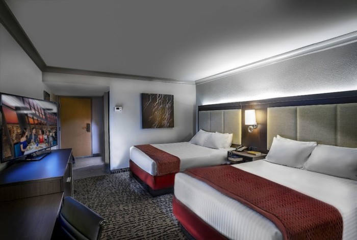 Guestroom | Suites at Stratosphere Hotel, Casino & Tower, BW Premier Collection