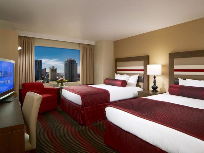 Guestroom | Suites at Stratosphere Hotel, Casino & Tower, BW Premier Collection