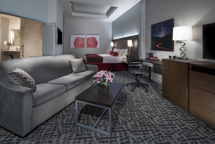 Guestroom | Suites at Stratosphere Hotel, Casino & Tower, BW Premier Collection