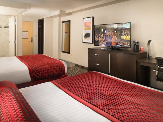 Guestroom | Suites at Stratosphere Hotel, Casino & Tower, BW Premier Collection