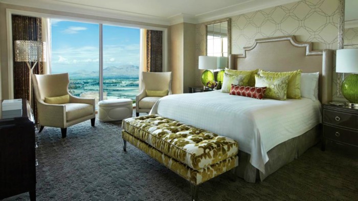 https://suiteness.imgix.net/destinations/las-vegas/four-seasons-hotel-las-vegas/suites/one-bedroom-suite-king-deluxe-king/bedroom.jpeg?w=96px&h=64px&crop=edges&auto=compress,format