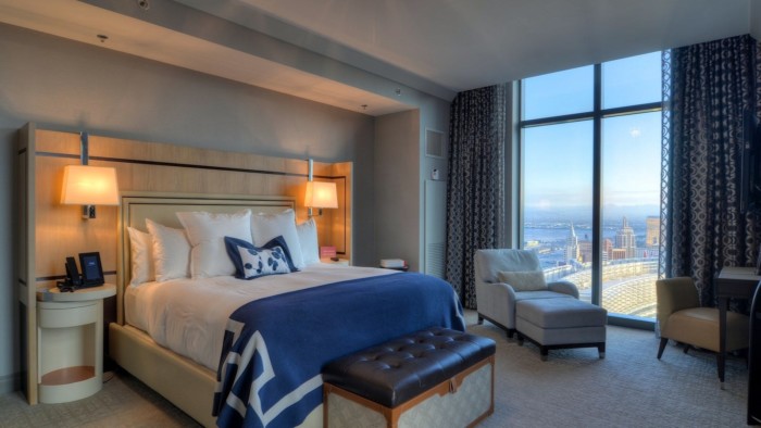 https://suiteness.imgix.net/destinations/las-vegas/the-cosmopolitan-of-las-vegas/suites/city-suite/bedroom.jpg?w=96px&h=64px&crop=edges&auto=compress,format