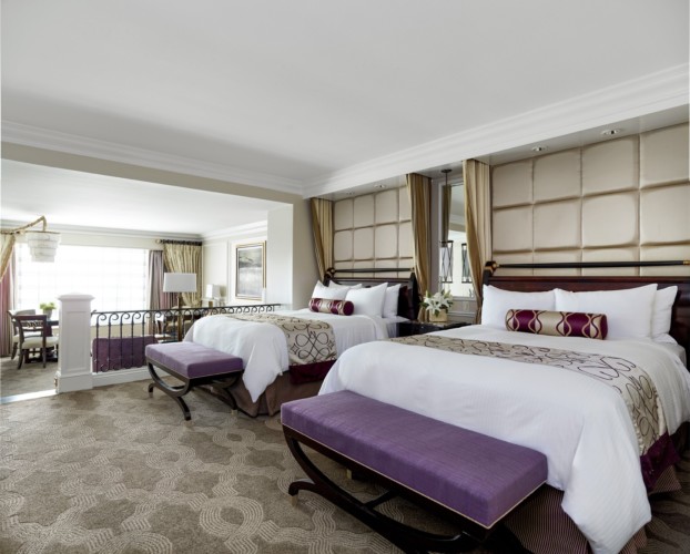 https://suiteness.imgix.net/destinations/las-vegas/the-venetian-resort-hotel-casino/suites/bella-view-suite-bella-view-suite/venetian-bella-beds.jpg?w=96px&h=64px&crop=edges&auto=compress,format