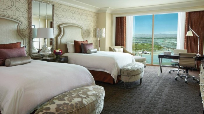 https://suiteness.imgix.net/destinations/las-vegas/four-seasons-hotel-las-vegas/suites/one-bedroom-suite-king-deluxe-doubles/deluxe-double-bedroom.jpeg?w=96px&h=64px&crop=edges&auto=compress,format