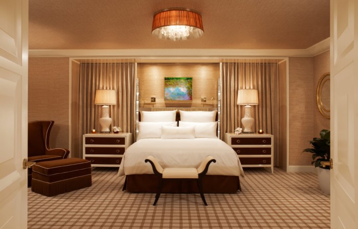 https://suiteness.imgix.net/destinations/las_vegas/encore_at_wynn_las_vegas/suites/salon_suite/129_Encore_Salon_Suite_Bedroom_Russell_MacMasters.jpg?w=96px&h=64px&crop=edges&auto=compress,format