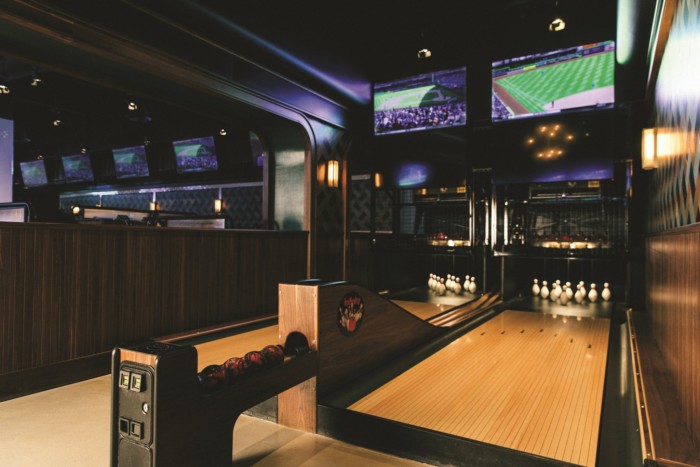 Moneyline Sports Bar and Book Games | Suites at Park MGM Las Vegas