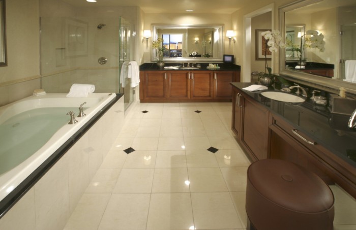 One Bedroom Suite Bathroom | Suites at The Signature at MGM Grand