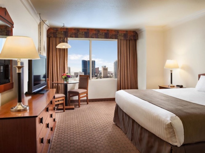  | Suites at Stratosphere Hotel, Casino & Tower, BW Premier Collection
