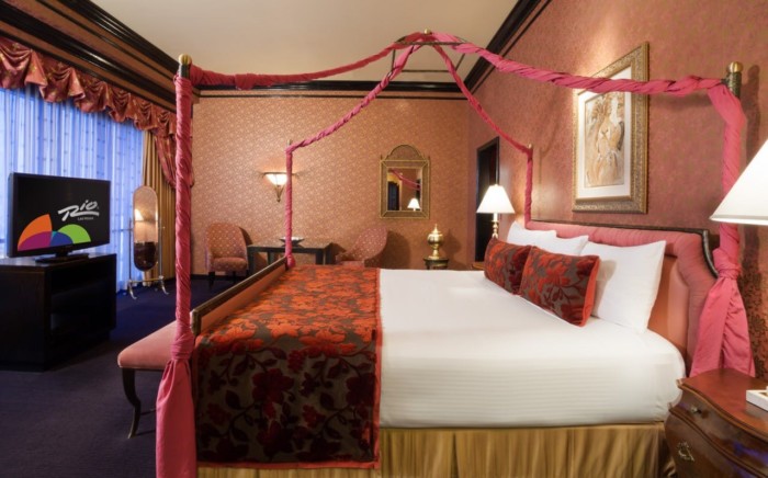 Picture of Deluxe Masquerade Suite