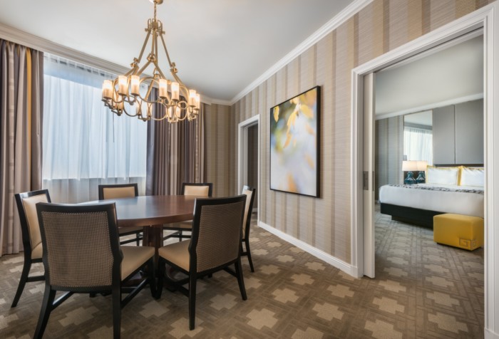 Picture of Julius Signature Level Executive Suite | 1 King 