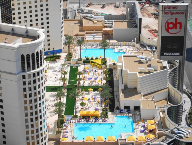 Pools | Suites at Planet Hollywood Resort & Casino
