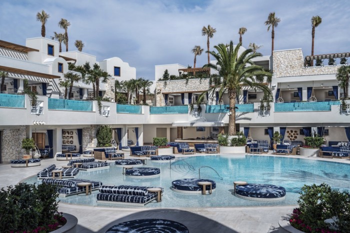 Resort Pool Cabanas | Suites at The Palms Casino Resort