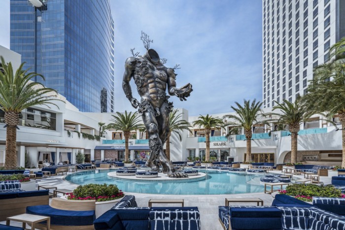 Resort Pool | Suites at The Palms Casino Resort