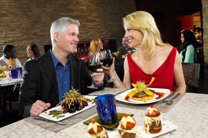 Restaurant | Suites at Stratosphere Hotel, Casino & Tower, BW Premier Collection