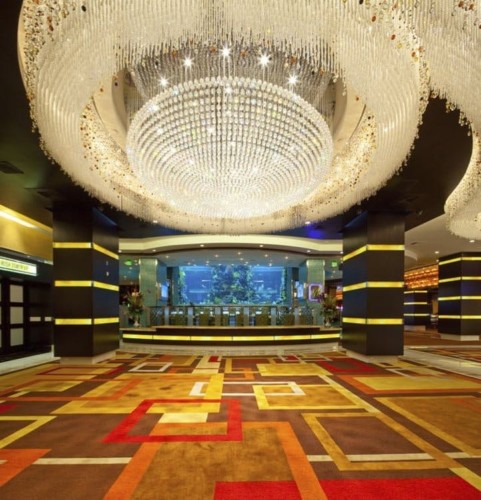 Rush Lobby Chandelier | Suites at Golden Nugget Las Vegas Hotel & Casino