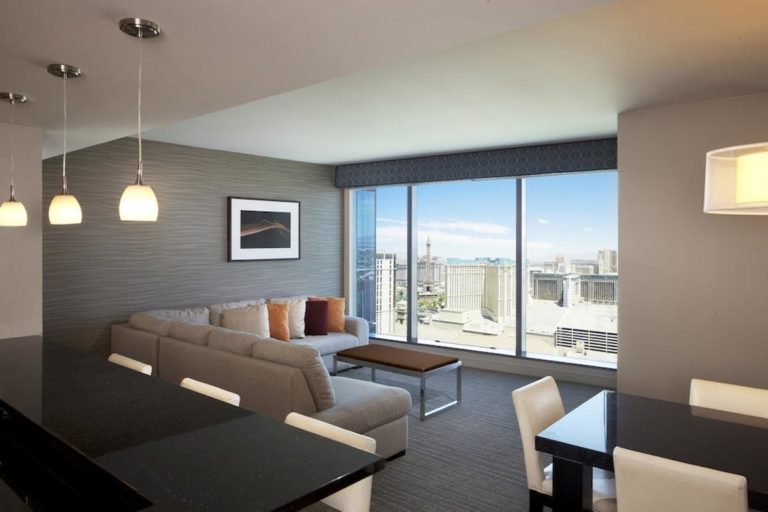 •LAS VEGAS FOUR BEDROOM SUITES• Las Vegas Suites